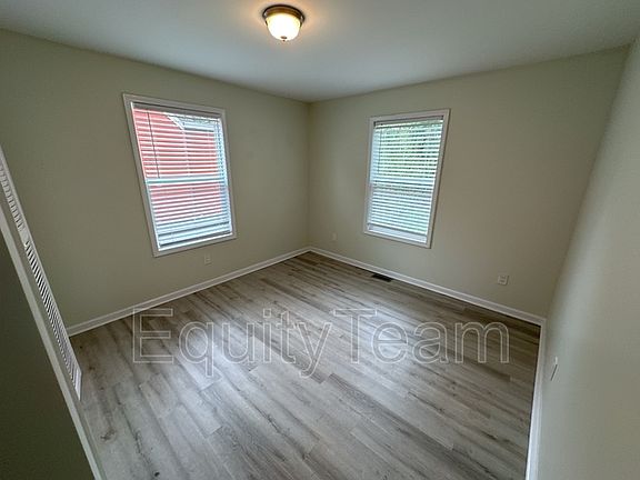 5th image of 3738 Anioton Ct