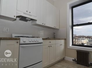 199 Norman Ave APT 3C, Brooklyn, NY 11222