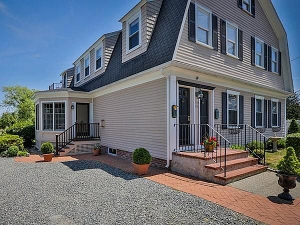 1st image of 354 Merrimac St #1