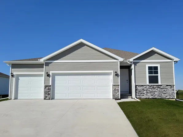 1154 33rd Ct SW, Altoona, IA 50009