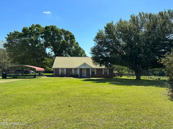 115 Lanell Odom Rd, Poplarville, MS 39470