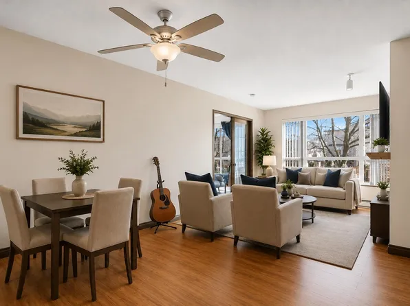 2551 Parkview Ln #122, Pt Coquitlam, BC V3C 6J8