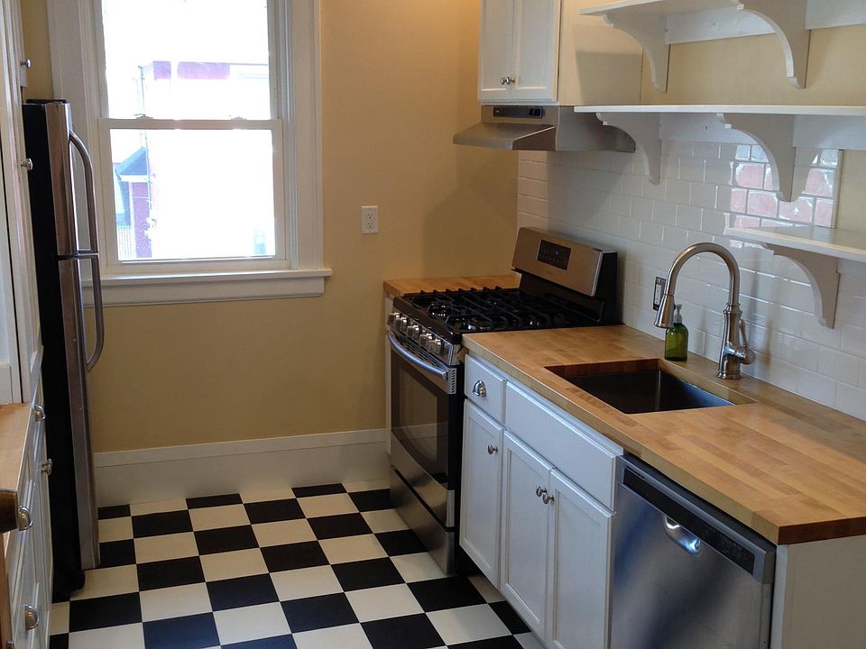 1st image of 1011 Dayton Ave #2