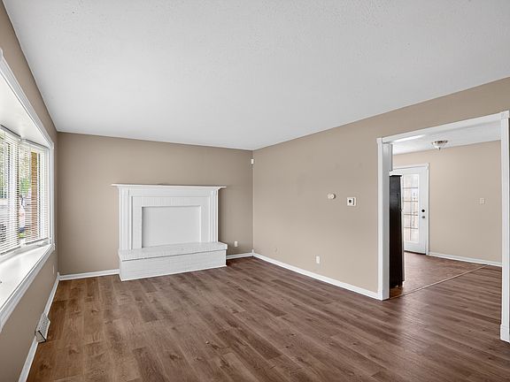 4th image of 4231 E Thompson Rd