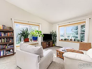 2912 Galway Dr — Photo 8
