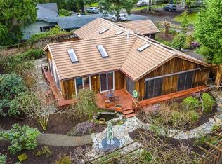 7035 NE 134th St, Kirkland, WA 98034