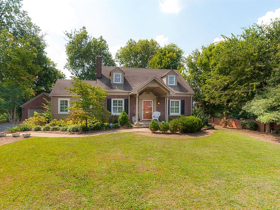 1st image of 108 Edgemoor Dr