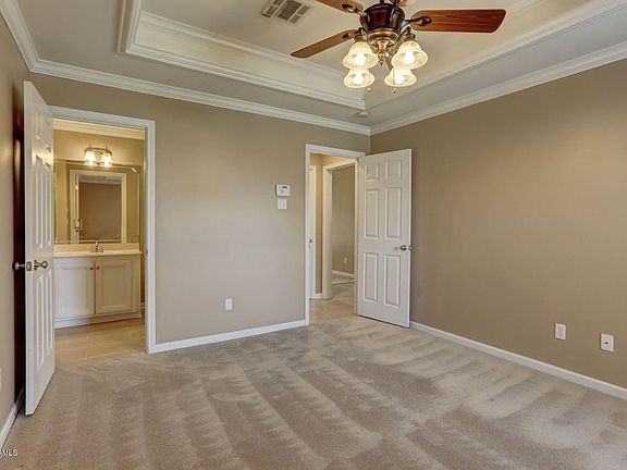 5th image of 202 Harvest Pointe Cir