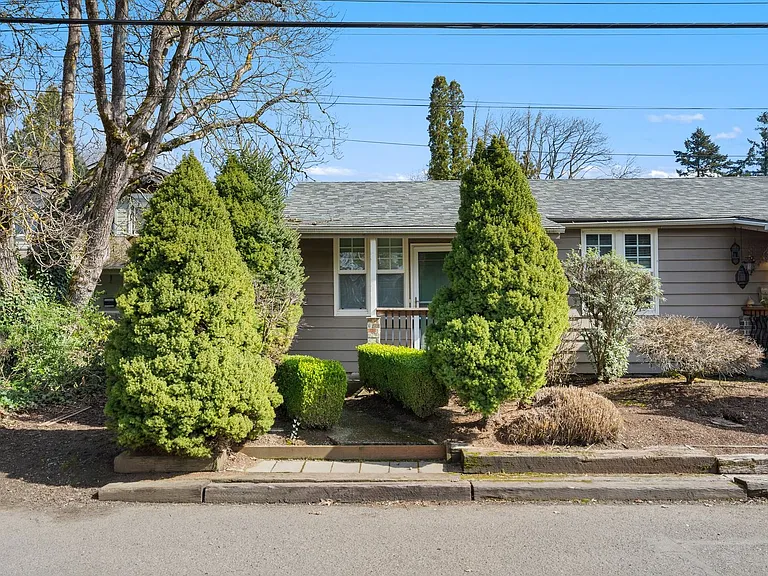 6832 SE 50th Ave — Photo 2