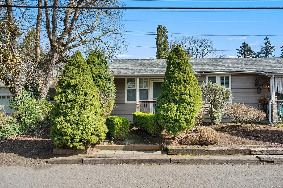 Building Photo - 6832 SE 50th Ave