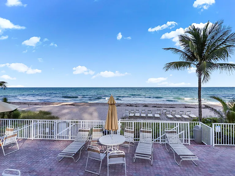 4250 Galt Ocean Dr #12D — Photo 37