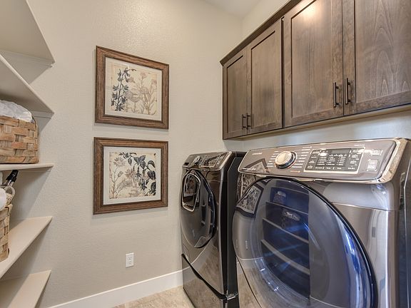 5th image of 4016 Canyonland Dr