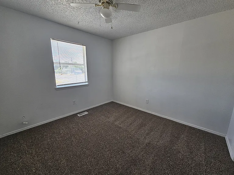 2631 SW H Ave #B — Photo 11