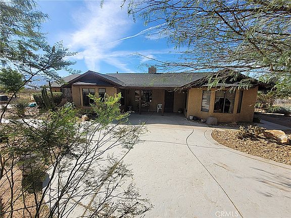 2nd image of 23677 Cahuilla Rd