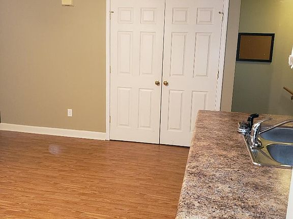4th image of 222 Kirkcauldy Dr