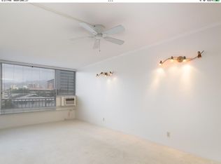 1122 Elm St APT 301, Honolulu, HI 96814