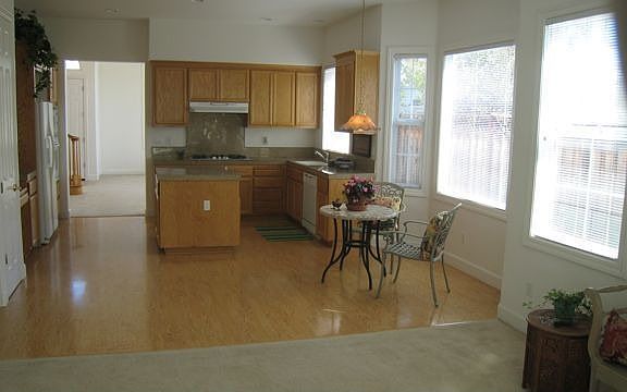 5th image of 4404 Bangor Ct
