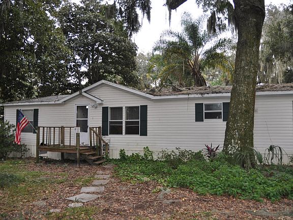 3rd image of 2762 Oleander Dr #1
