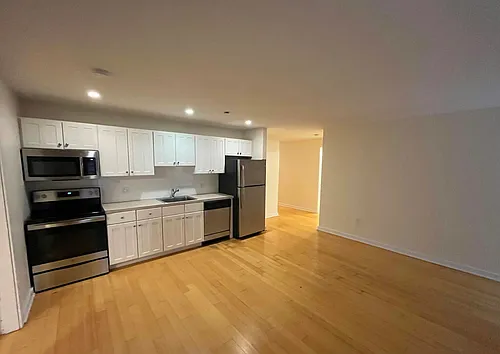 44 Boylston St #408 Photo 1