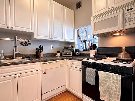 4th image of 539 W 144th St #4