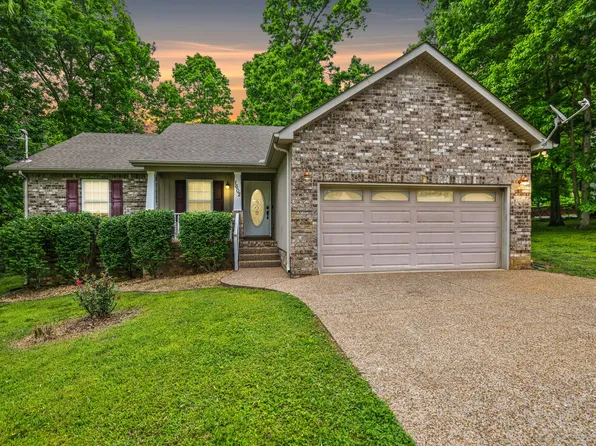 1602 Tree Trunk Ln, Chapel Hill, TN 37034