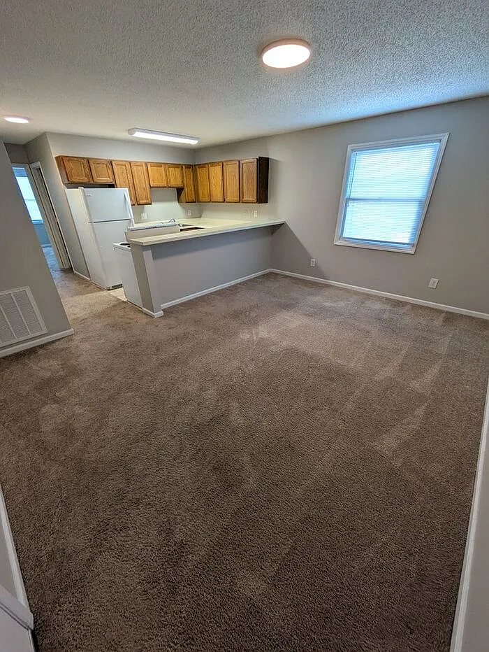 1 bed, 1.0 bath, 850 sqft, $925 — Photo 4