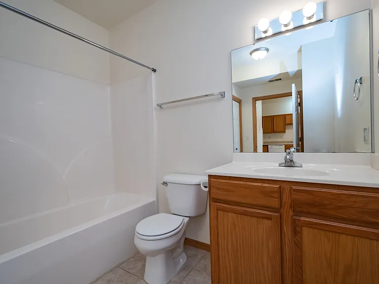 Woodridge Estates — Photo 26