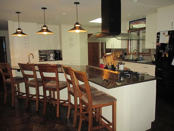 2nd image of 708 Chautauqua Dr