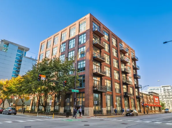 701 W Jackson Blvd APT 307, Chicago, IL 60661