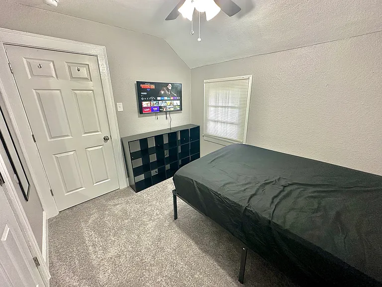 26 Afton Pkwy #1 — Photo 2