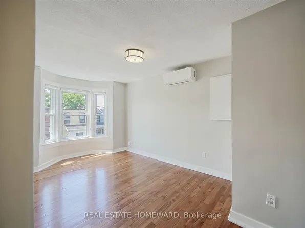 307 Old Weston Rd, Toronto, ON M6N 3A7