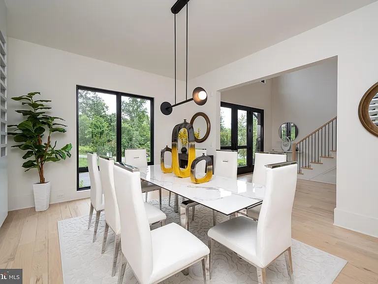 40388 Manbar Ln — Photo 24