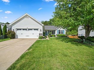 17 Santa Fe Trail Ct, Saint Peters, MO 63376