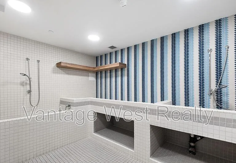 3699 Capozzi Rd #406 — Photo 32