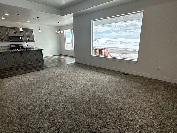 4th image of 1376 Stone Dr