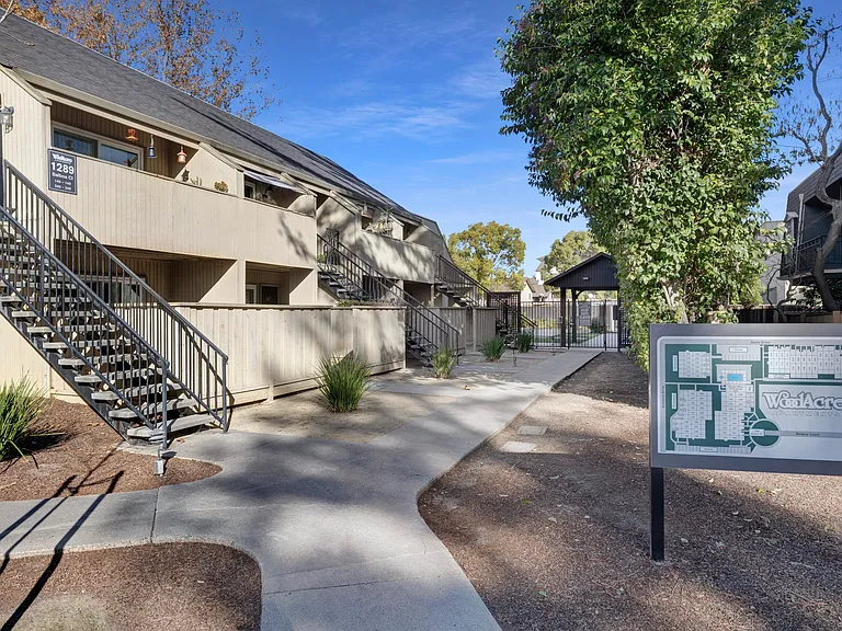WoodAcre Apartments — Photo 15