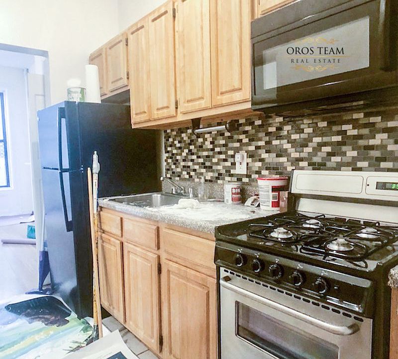 2nd image of 411 W 50th St APT 1C
