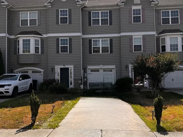 52 Representative Ln, Dover, DE 19904