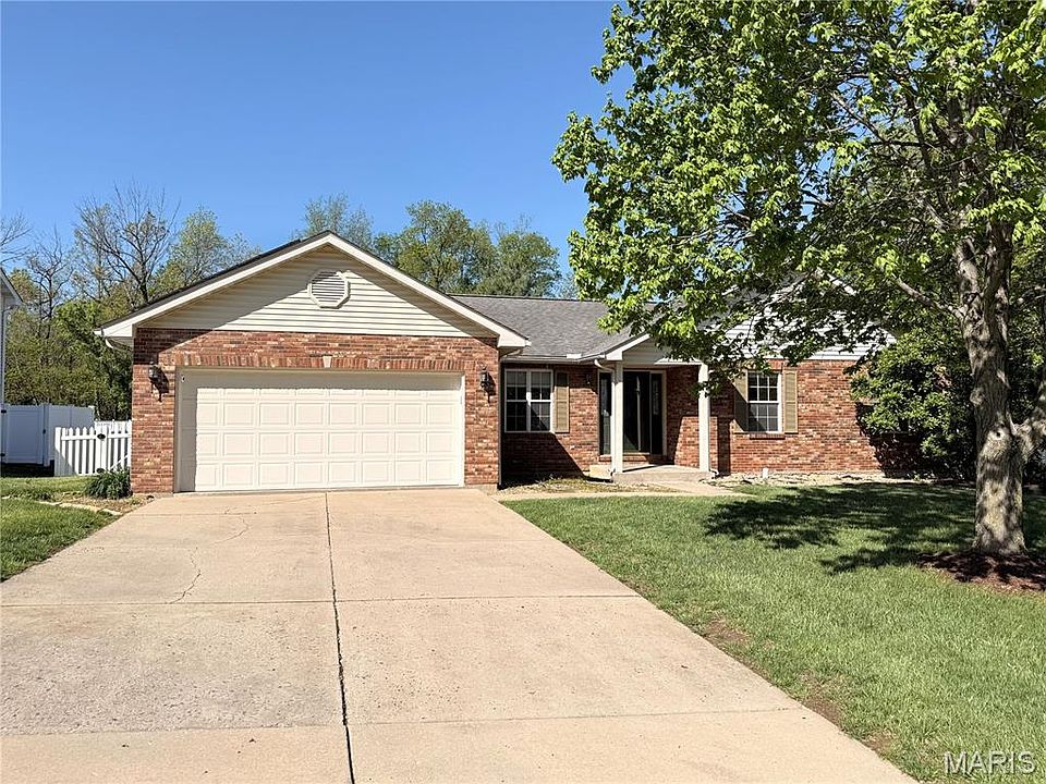 1st image of 307 Longview Dr