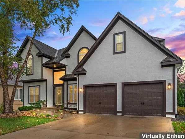 19627 W 97th Ter, Lenexa, KS 66220