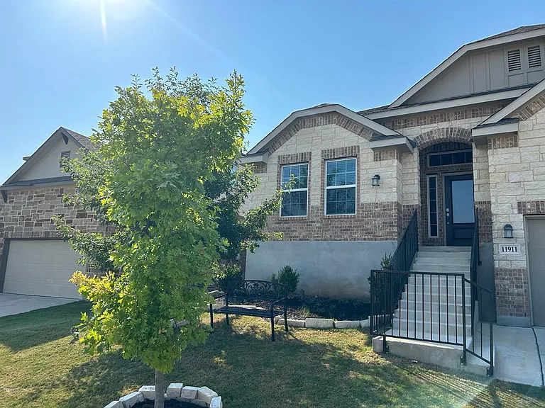 11911 Pitcher Rd — Photo 3
