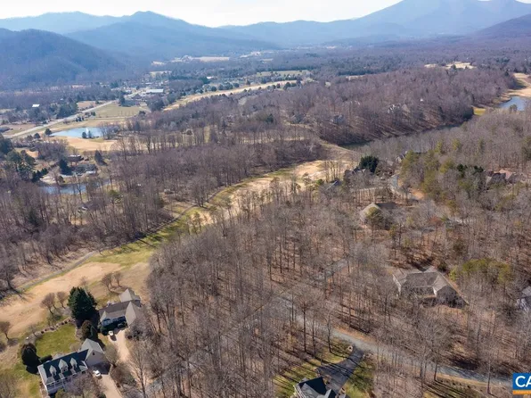 884 Stoney Crk E, Nellysford, VA 22958