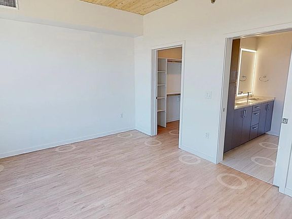 5th image of 3200 W 17th Ave #722