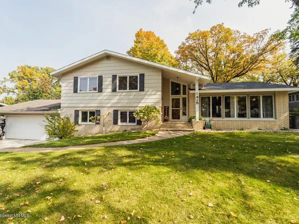 1415 Lori Ave, Detroit Lakes, MN 56501