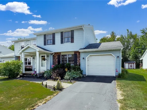 4321 Twilight Ln, Hamburg, NY 14075