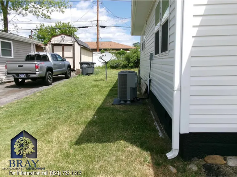 1346 E Sevier Ave — Photo 10