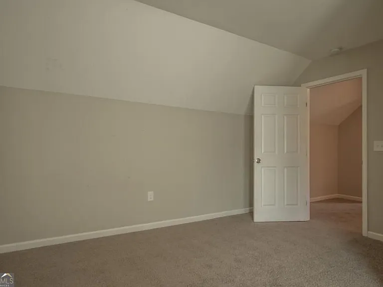 2446 Remington Dr — Photo 17