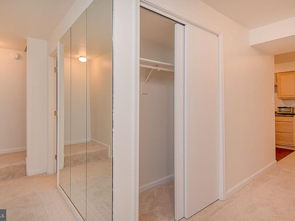 3rd image of 1318 Grant St #Basement