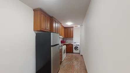 Sold by Thomas Lipovetsky, LREB