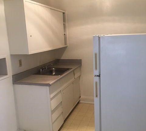 5th image of 2209 W St